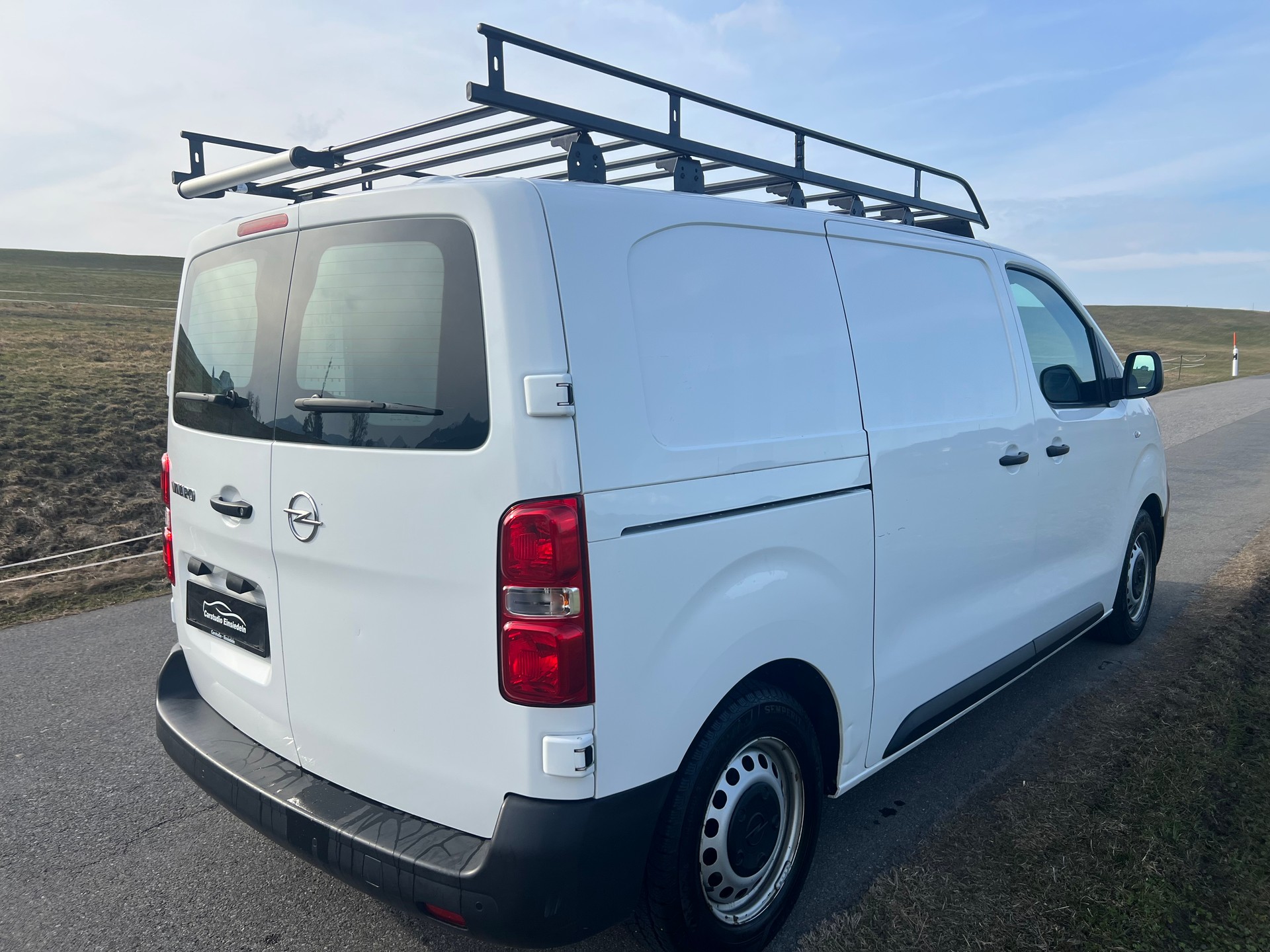 OPEL Vivaro Cargo 1.5 CDTI Inkl. Innenausbau!-image-5