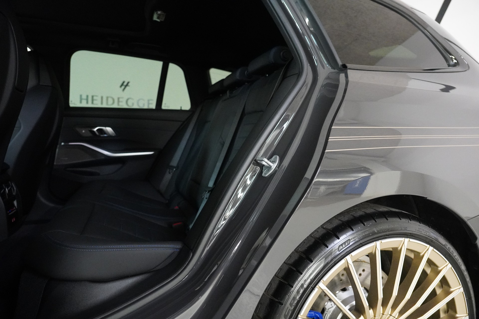 BMW-ALPINA B3 BiTurbo Touring 3.0 xDrive GT Switch-Tronic-image-12
