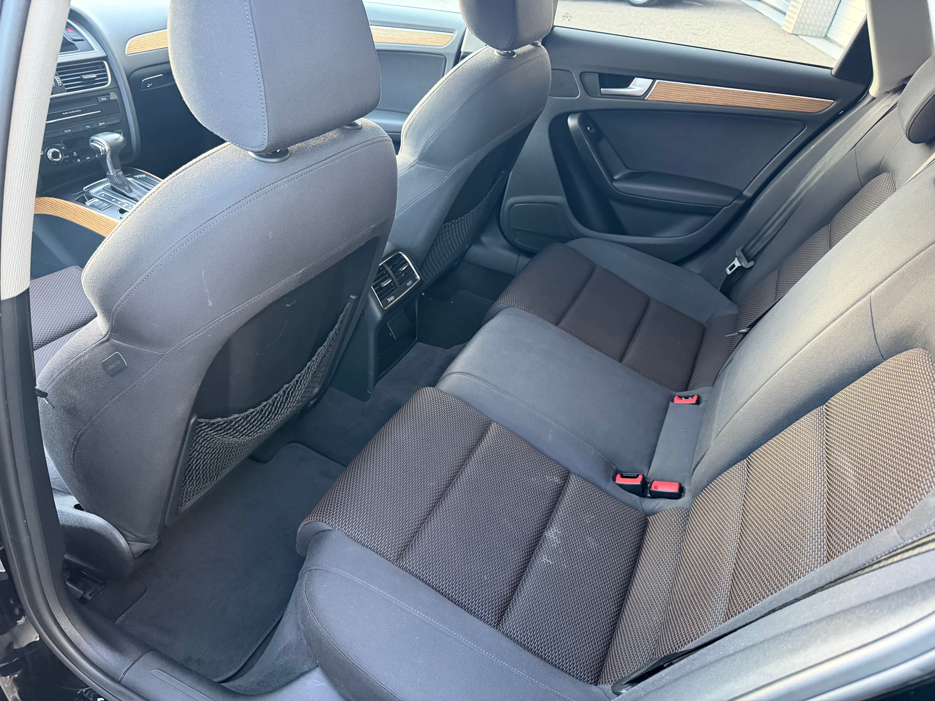 AUDI A4 allroad 3.0 TDI quattro S-tronic-image-6