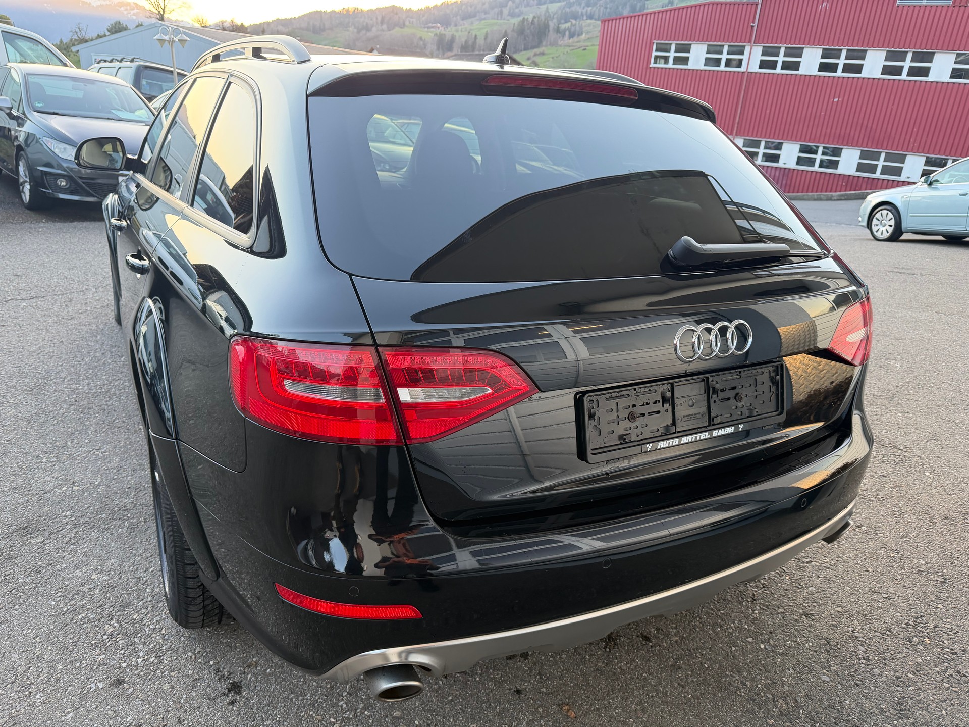 AUDI A4 allroad 3.0 TDI quattro S-tronic-showroom-element-2