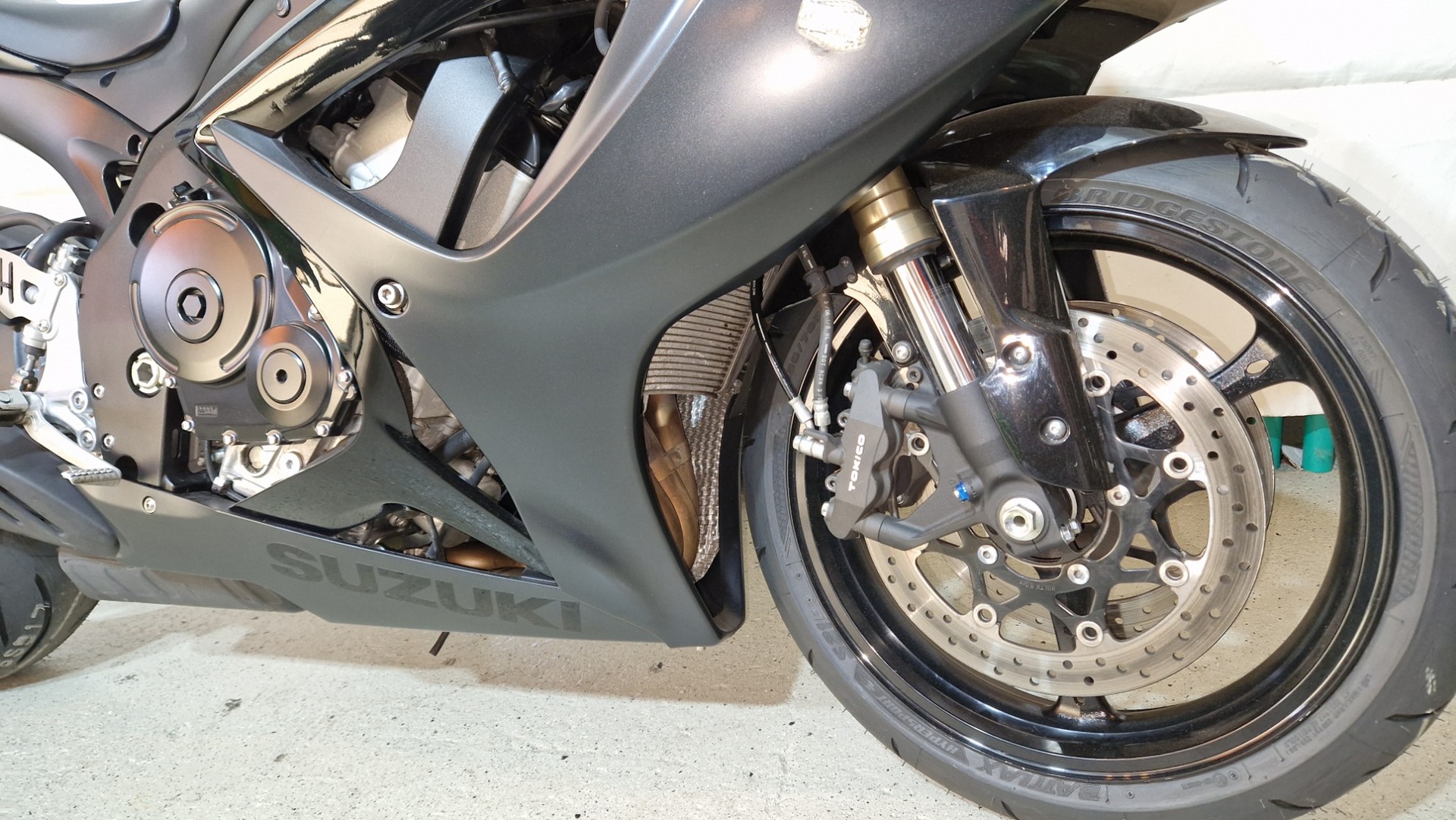 SUZUKI GSX-R 600, 25 KW, ab 18 Jahren-image-9