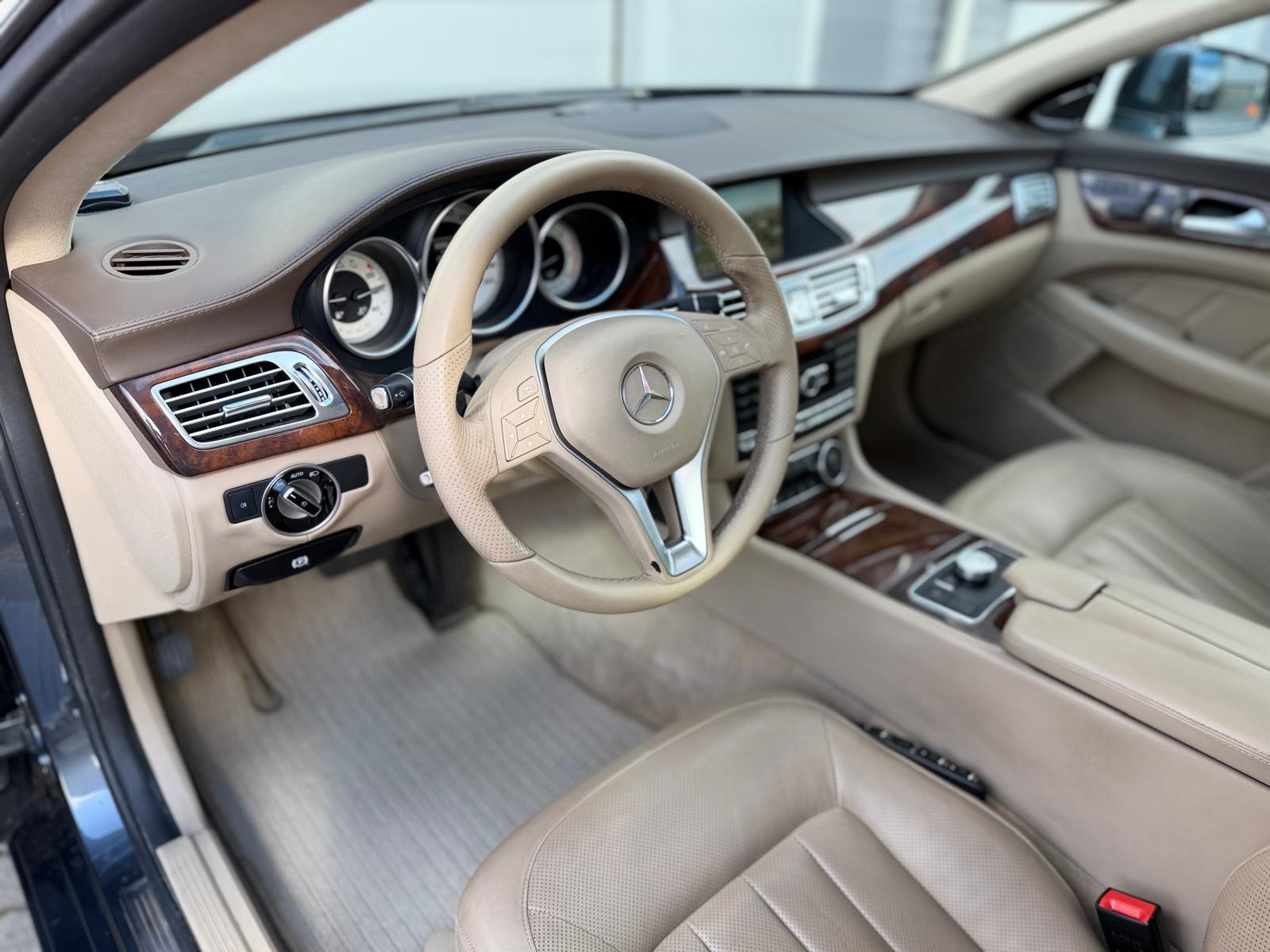 MERCEDES-BENZ CLS 350 CDI Executive 4Matic 7G-Tronic-image-12