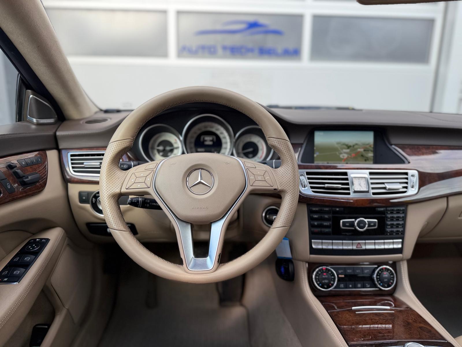MERCEDES-BENZ CLS 350 CDI Executive 4Matic 7G-Tronic-image-13