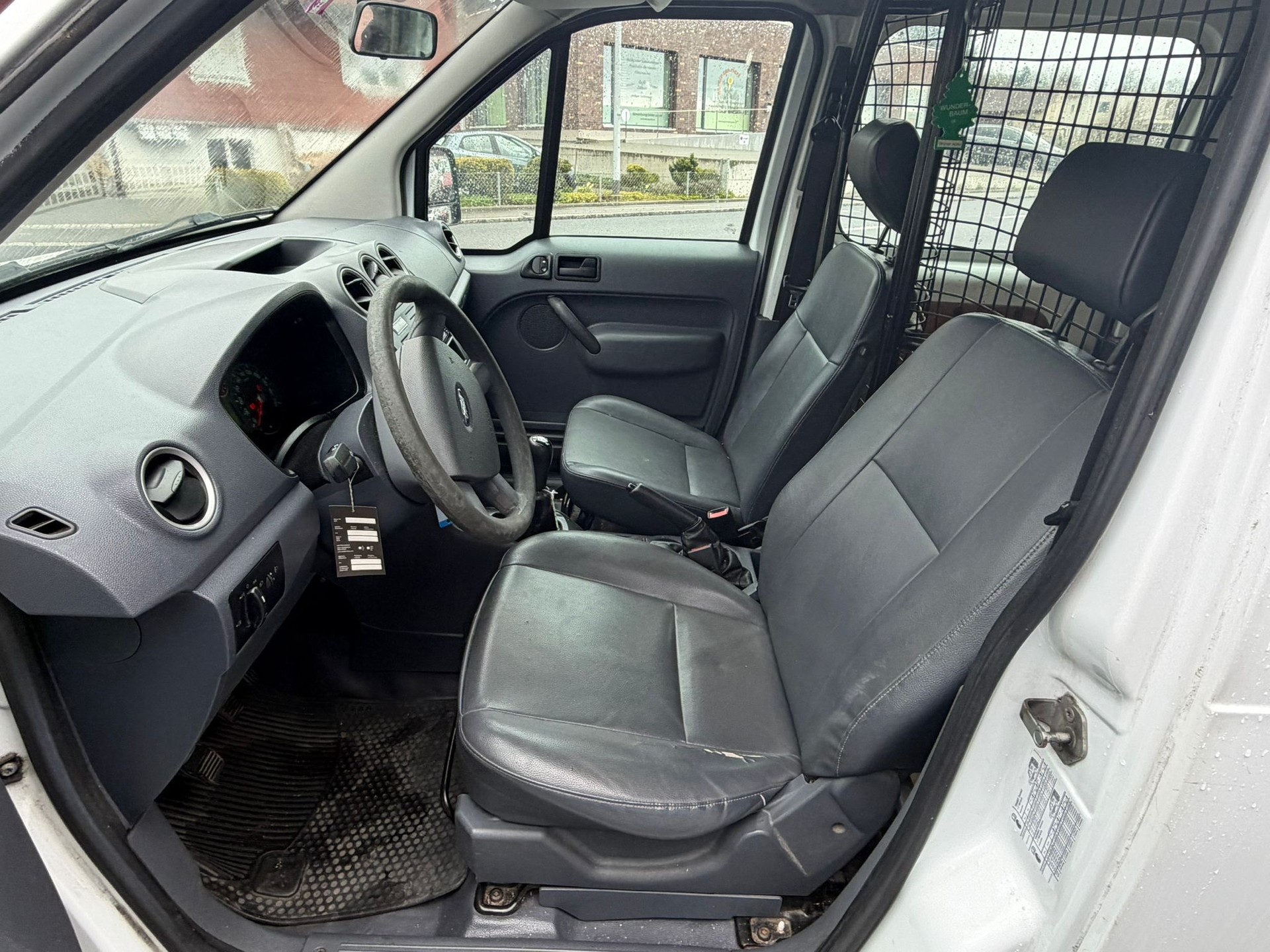FORD Transit Connect Van T230 1.8 TDCi L Trend-image-11