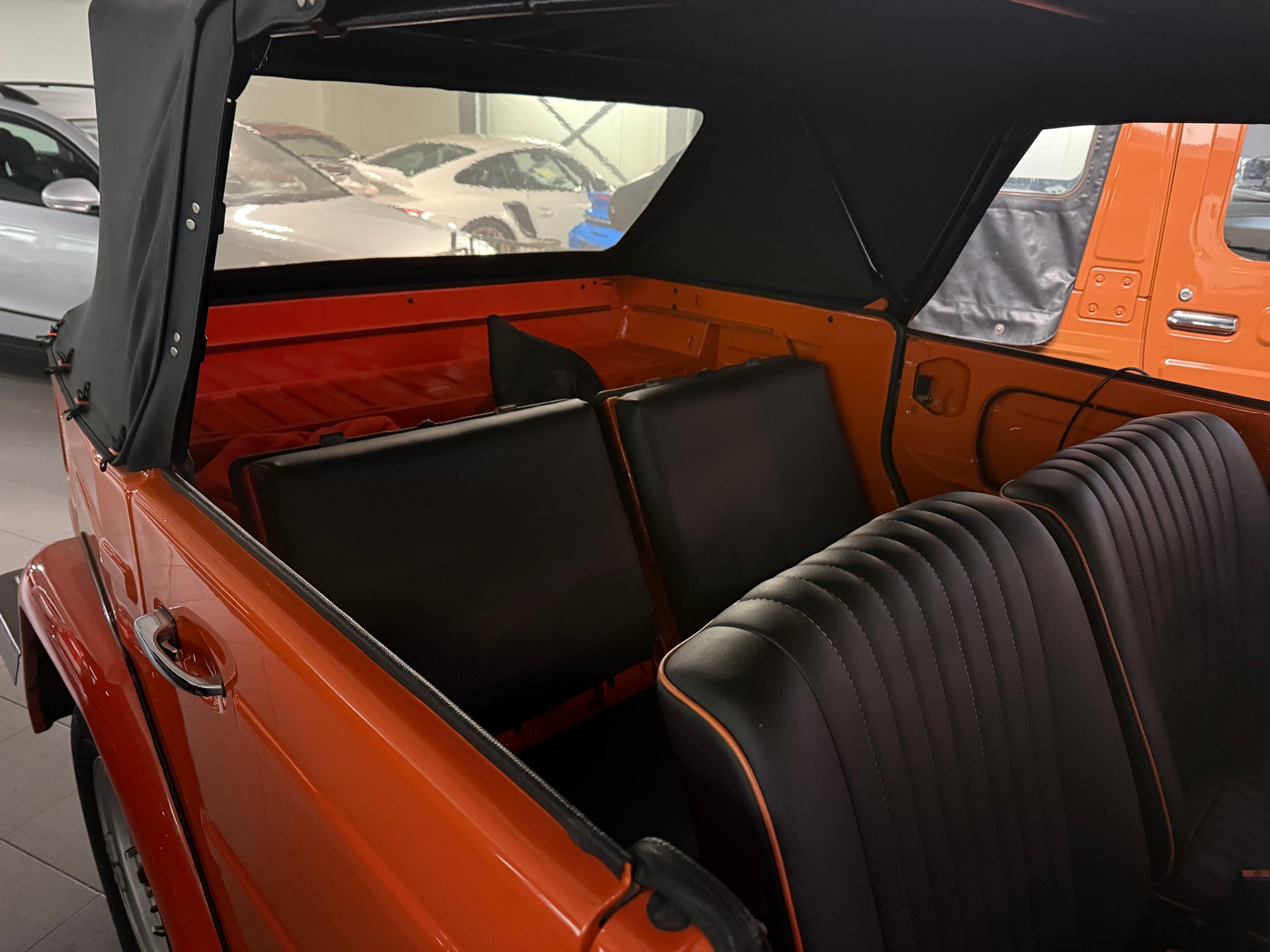 VW VW 18-image-5