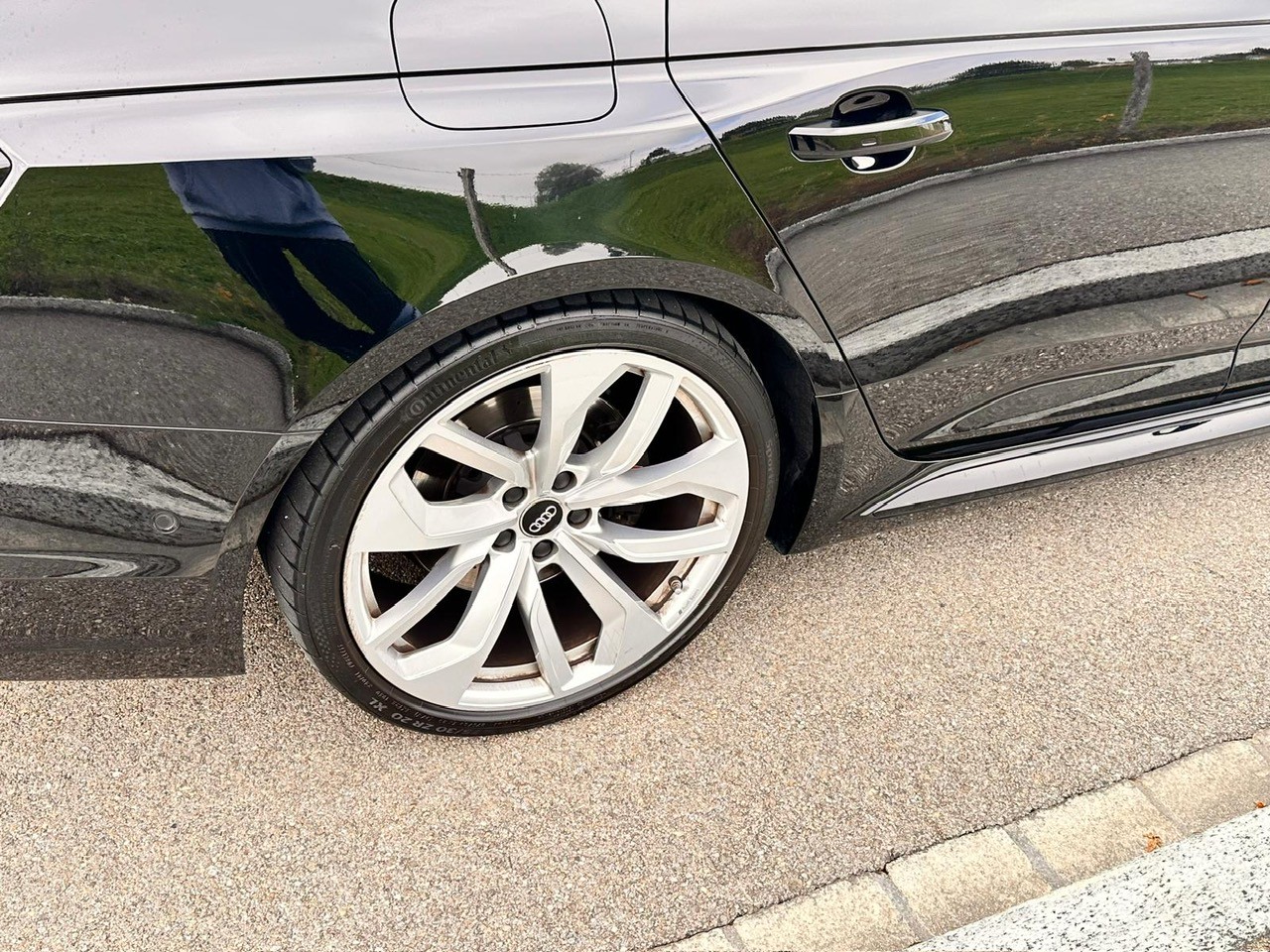 AUDI RS4 Avant 2.9 TFSI quattro tiptronic-image-4