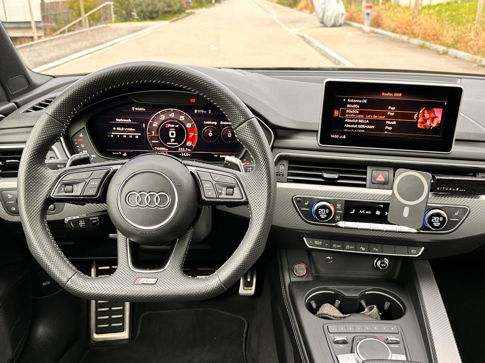 AUDI RS4 Avant 2.9 TFSI quattro tiptronic-image-5