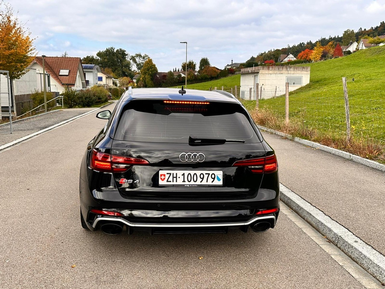 AUDI RS4 Avant 2.9 TFSI quattro tiptronic-image-3