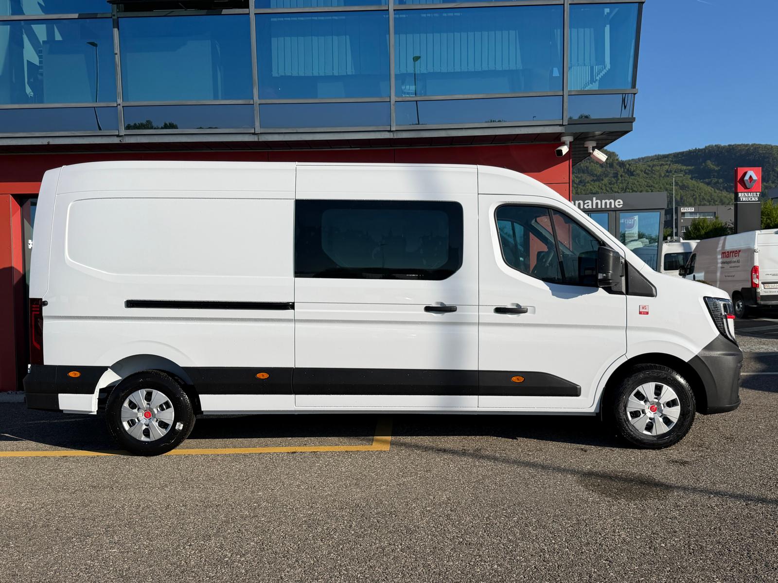 RENAULT Master RED T35 150PS Automat L3H2-image-2