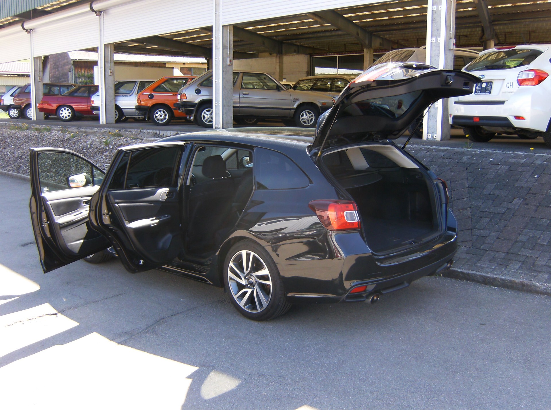 SUBARU Levorg 1.6DIT Swiss AWD Lineartronic-image-4