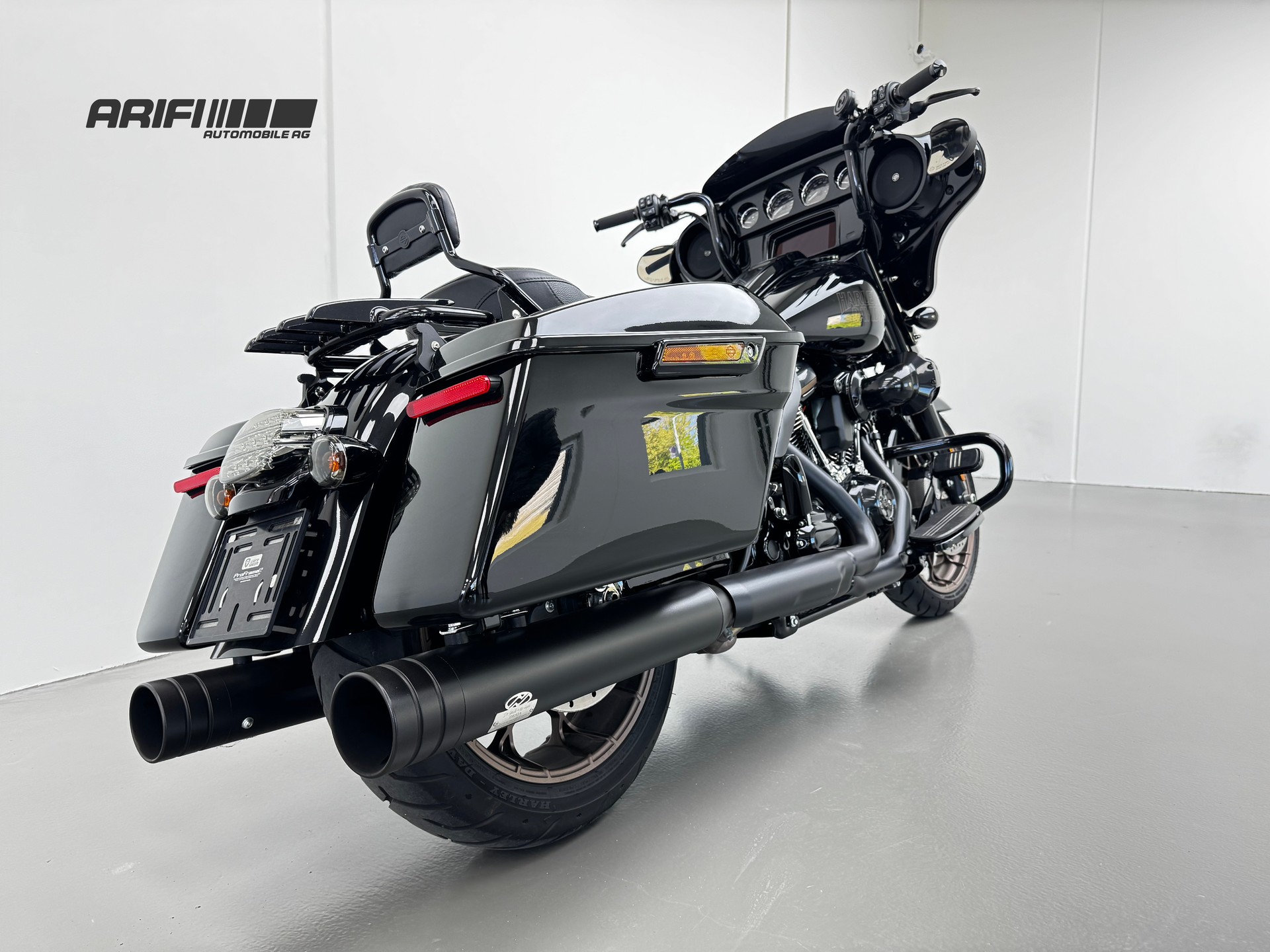 HARLEY-DAVIDSON FLHXST Street Glide ST 117-image-3
