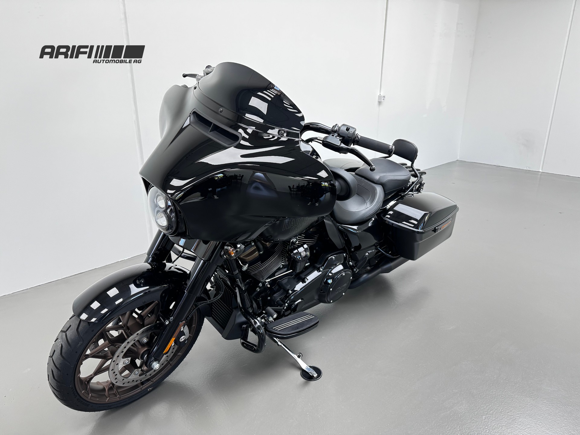 HARLEY-DAVIDSON FLHXST Street Glide ST 117-image-6