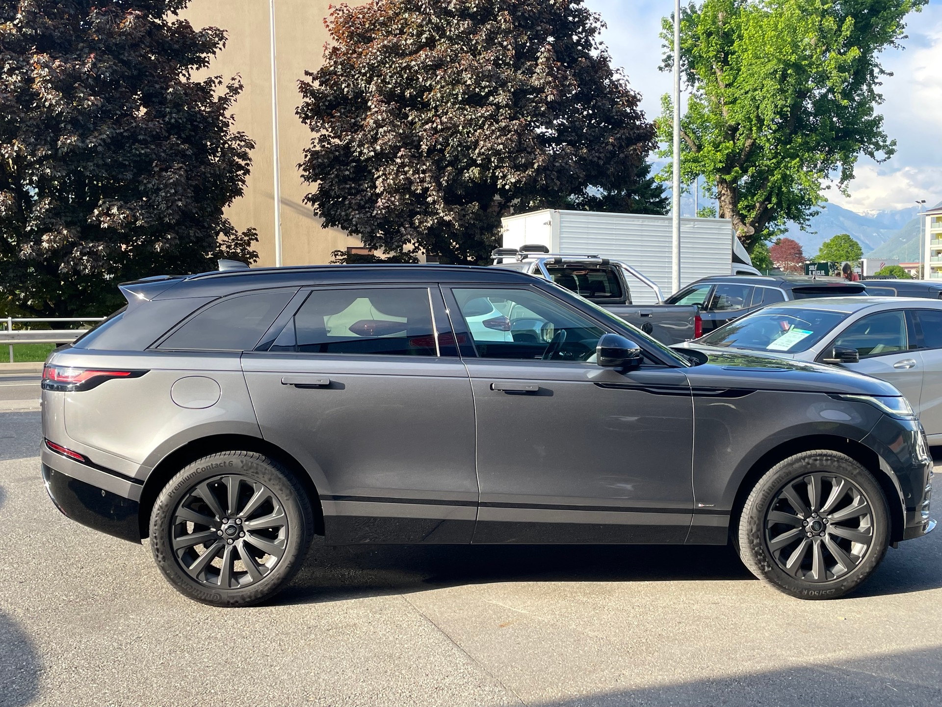 LAND ROVER Range Rover Velar R-Dynamic D 180 Automatic-image-11