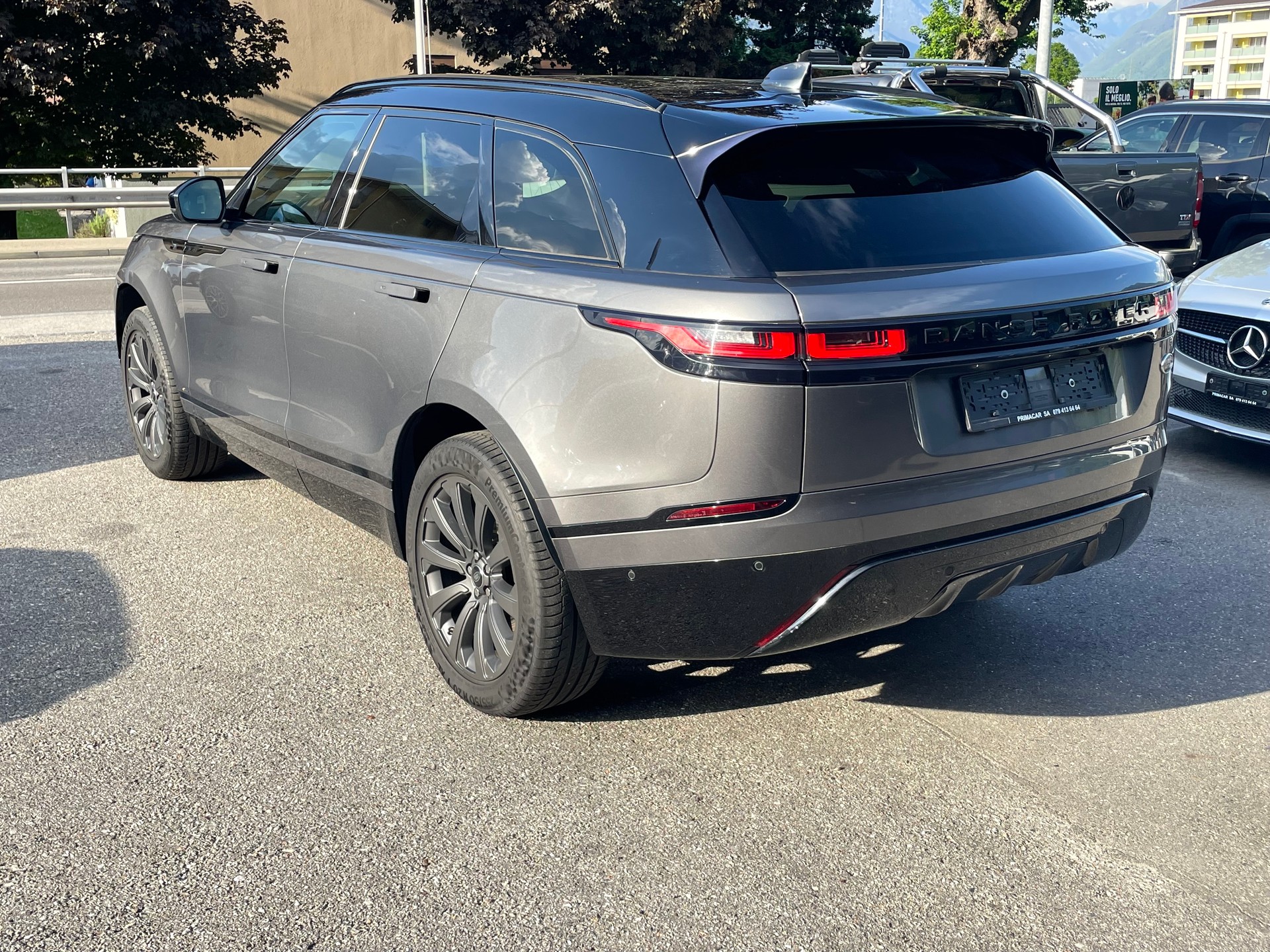LAND ROVER Range Rover Velar R-Dynamic D 180 Automatic-image-8