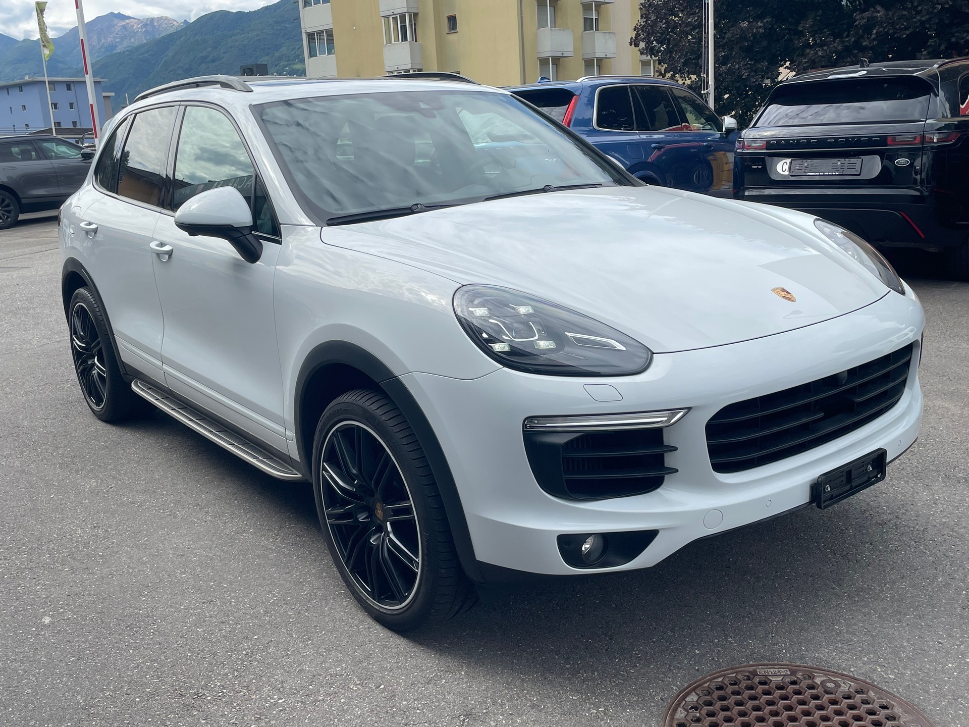PORSCHE Cayenne Diesel Platinum Edition-image-15