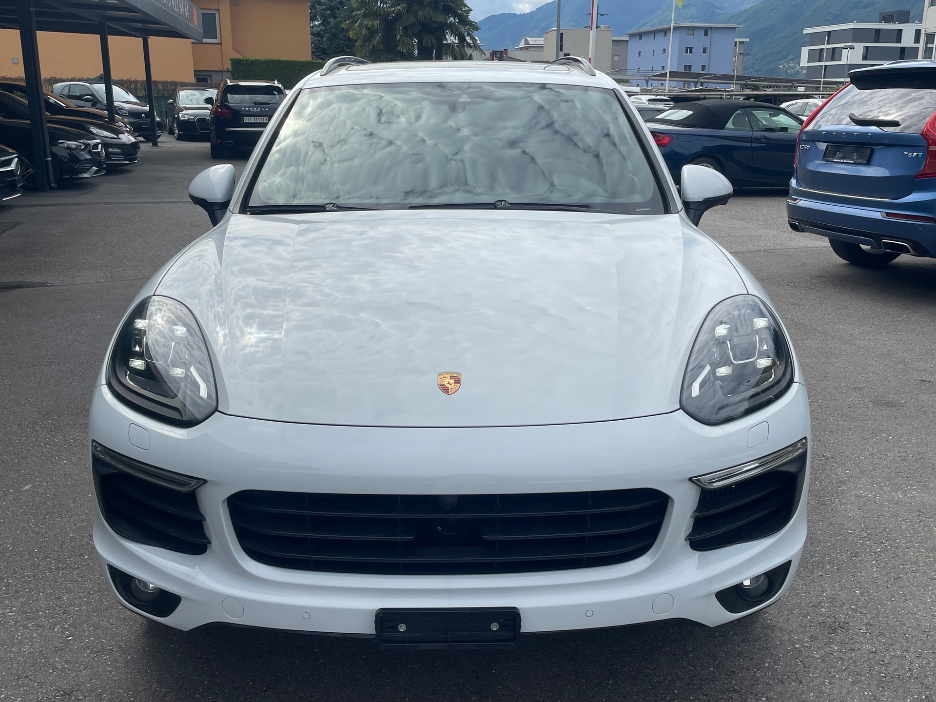 PORSCHE Cayenne Diesel Platinum Edition
