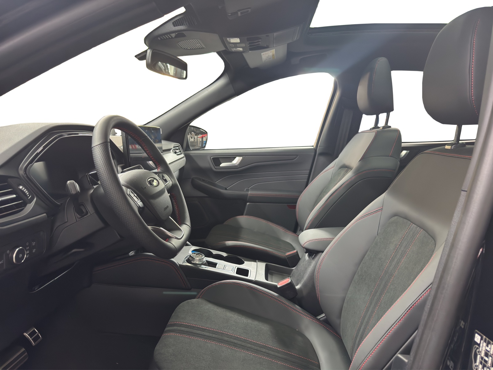 FORD Kuga 2.5 Hybrid ST-Line X 4x4-image-4