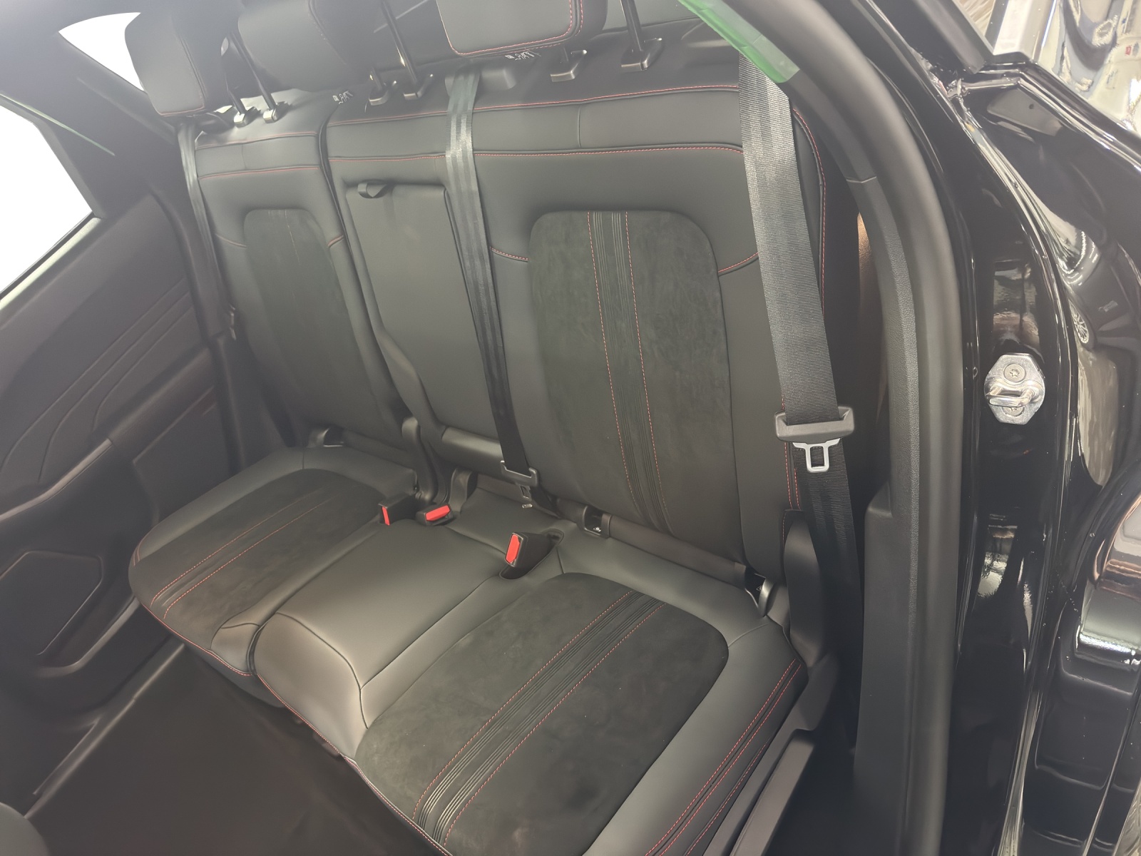 FORD Kuga 2.5 Hybrid ST-Line X 4x4-image-7