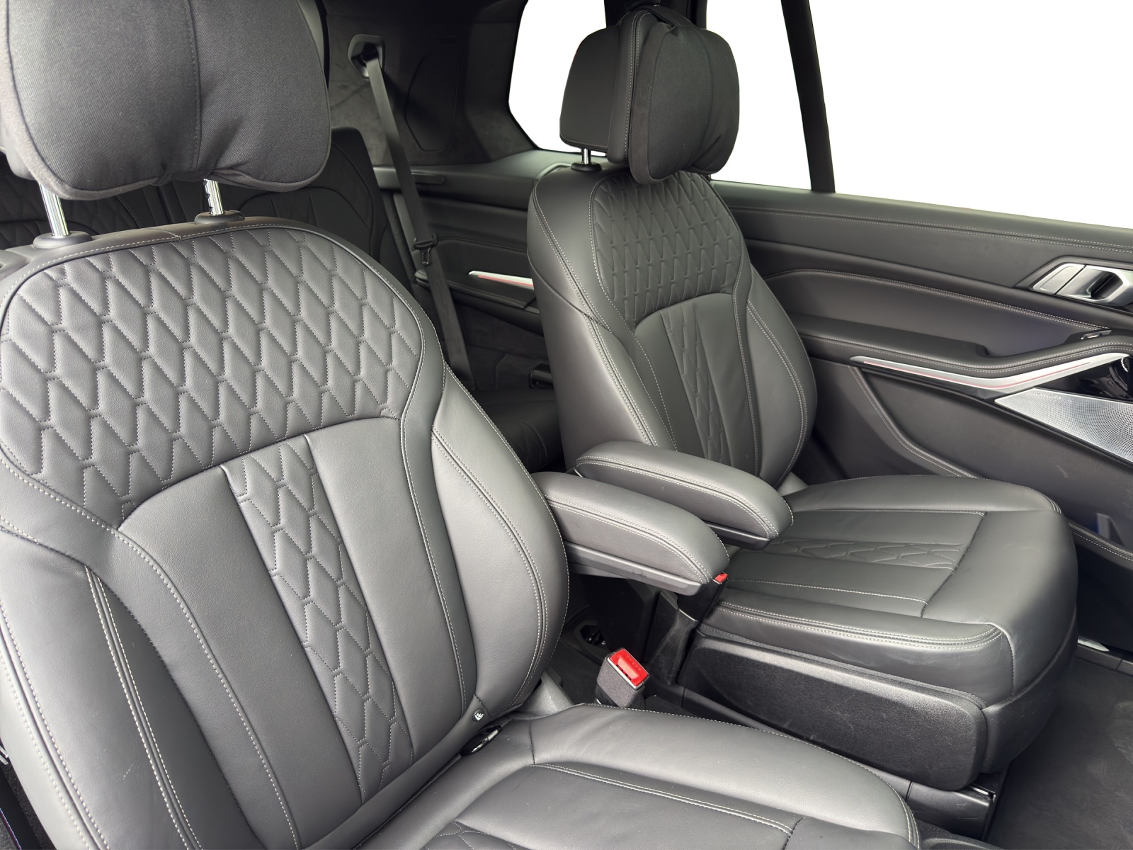 BMW X7 xDrive M60i M Sport Pro-image-15