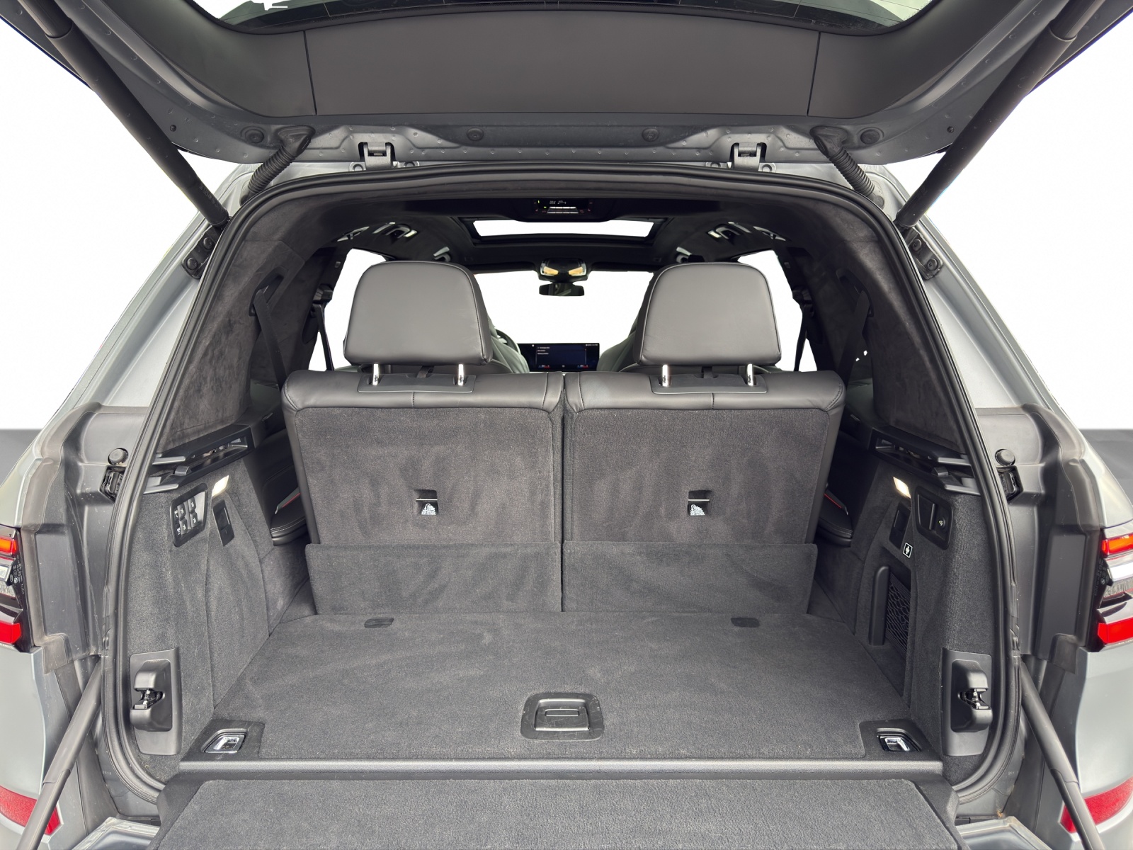 BMW X7 xDrive M60i M Sport Pro-image-17