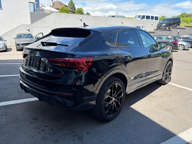 AUDI Q3 Sportback 1.5 35 TFSI S line S-Tronic-showroom-element-3