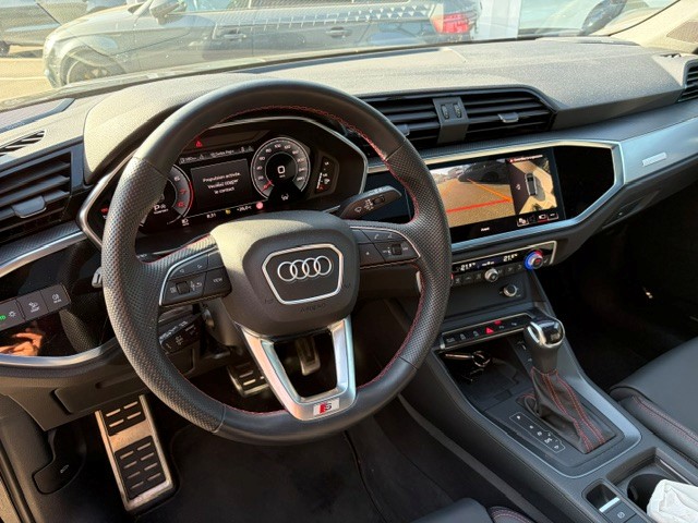 AUDI Q3 Sportback 1.5 35 TFSI S line S-Tronic-image-6