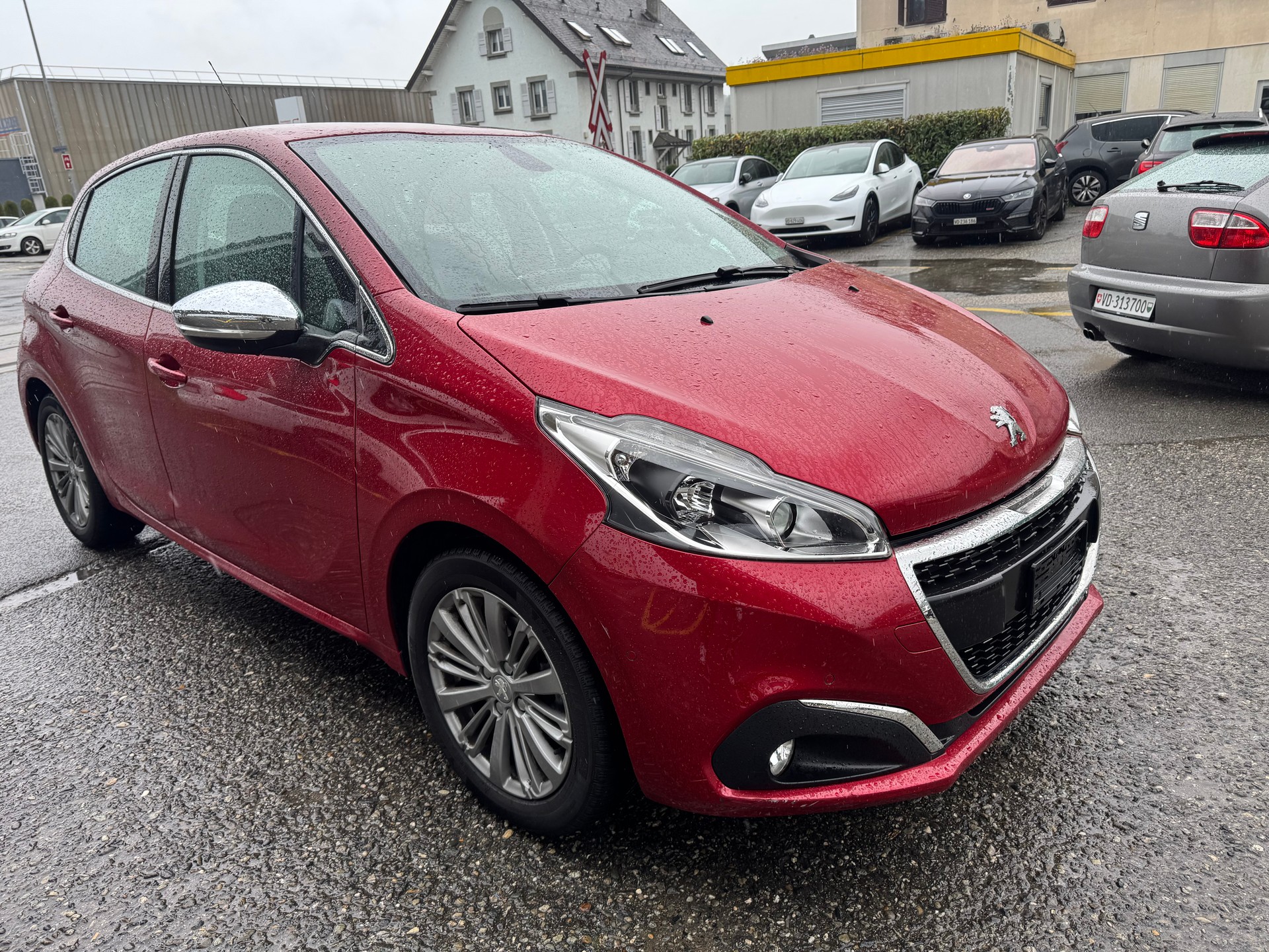 PEUGEOT 208 1.2 PureTech Active EAT6-image-1