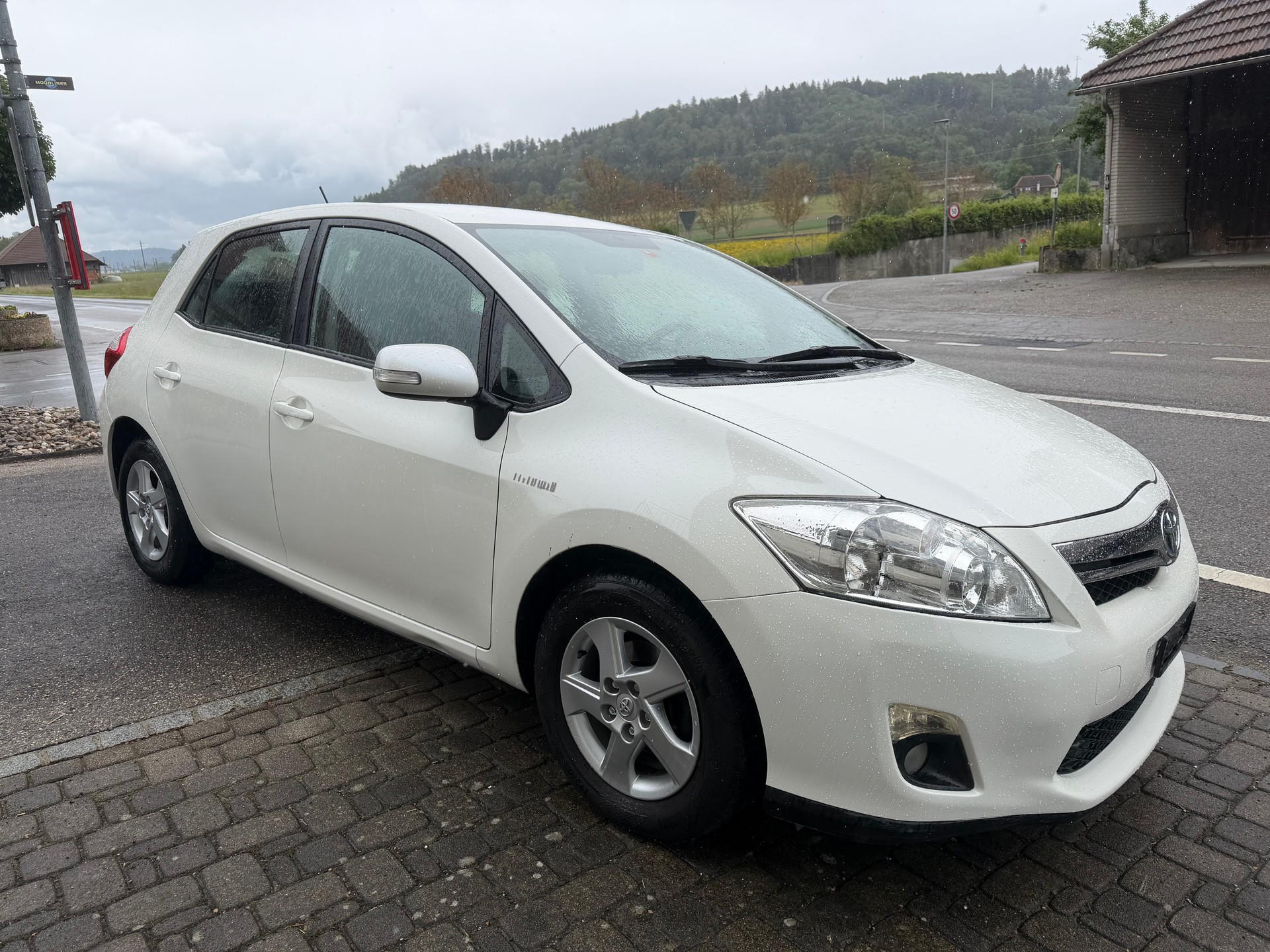 TOYOTA Auris 1.8 16V HSD Linea Luna-image-5