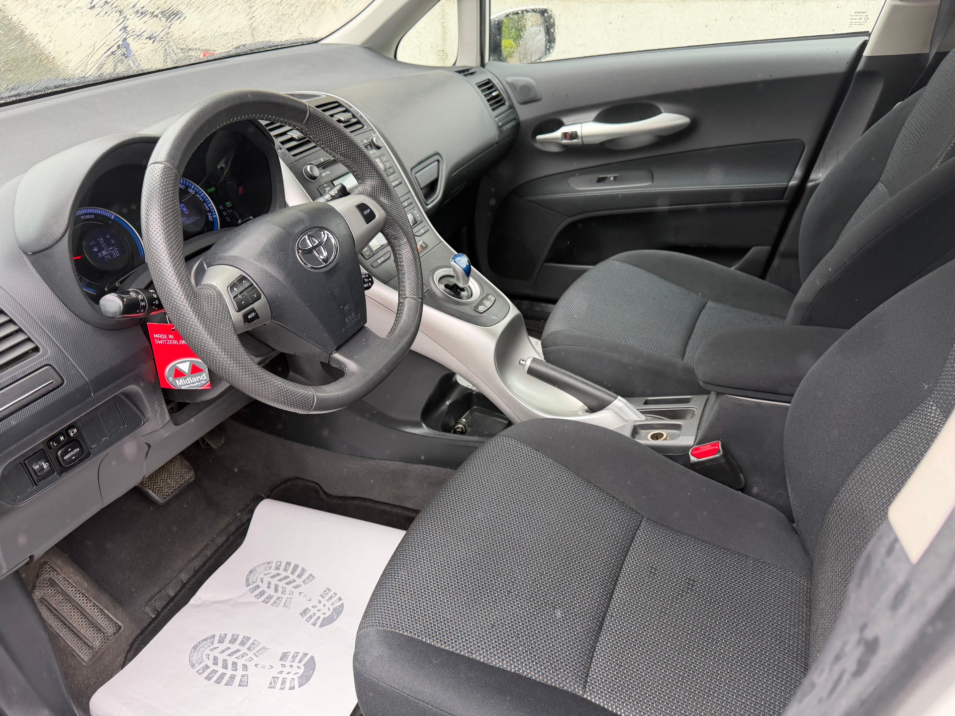 TOYOTA Auris 1.8 16V HSD Linea Luna-image-12