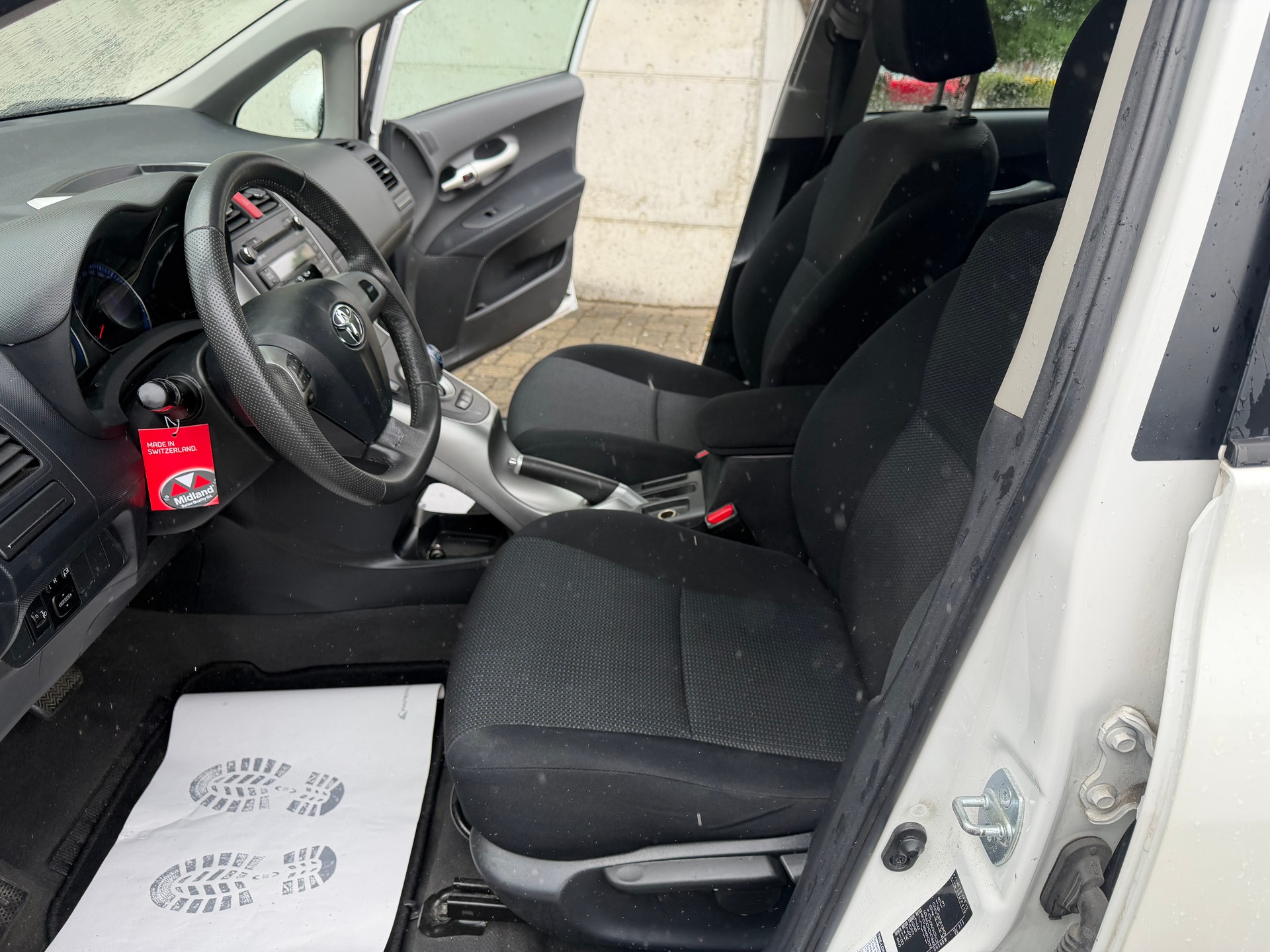 TOYOTA Auris 1.8 16V HSD Linea Luna-image-10