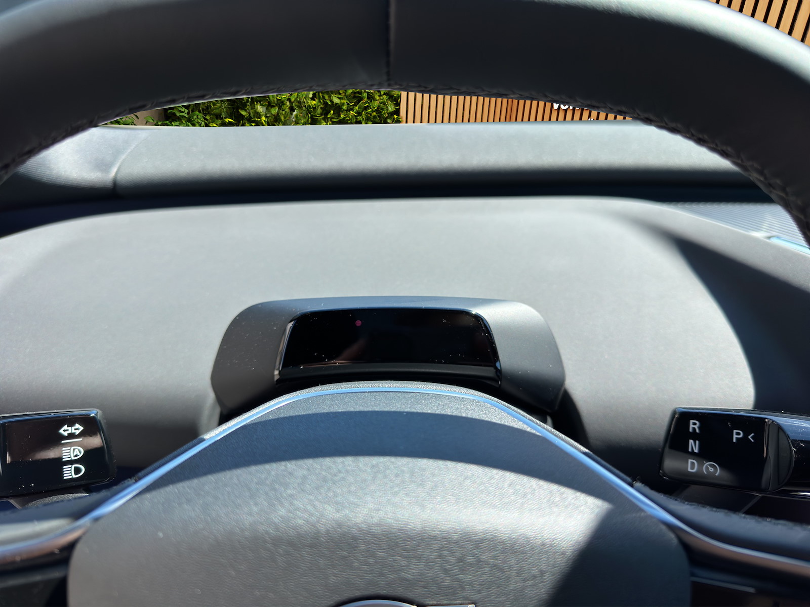 VOLVO EX 30 CC E60 Twin Performance AWD-image-10