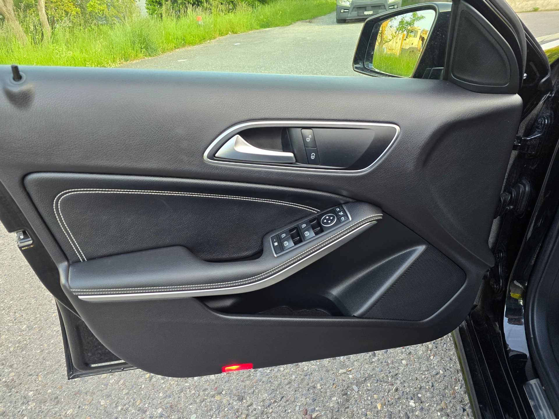 MERCEDES-BENZ A 200 CDI 7G-DCT-image-11