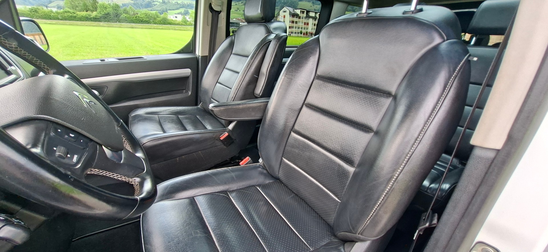 CITROEN Spacetourer 2.0 BlueHDi Business M EAT-image-5