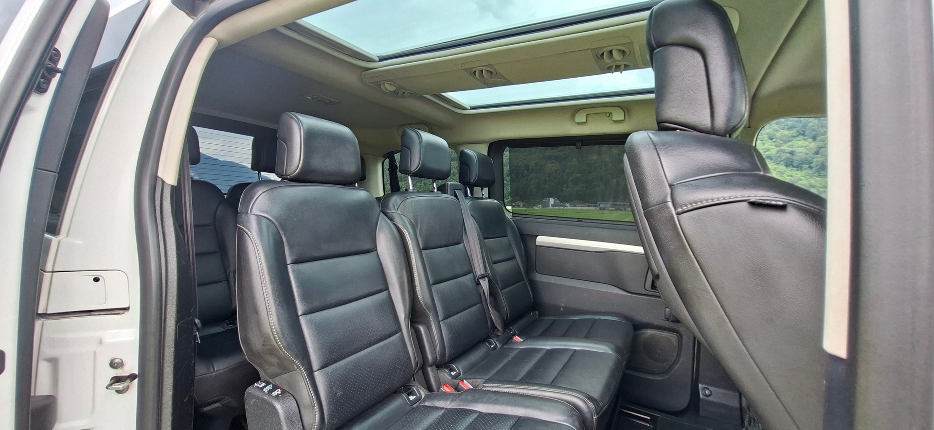 CITROEN Spacetourer 2.0 BlueHDi Business M EAT-image-9