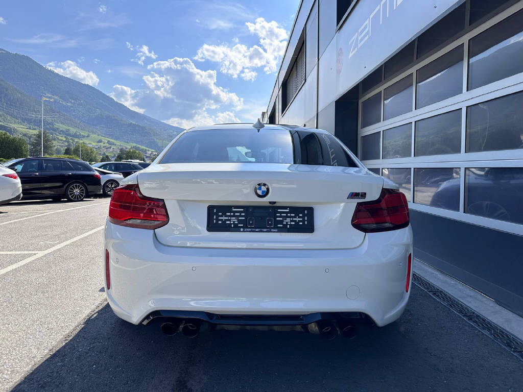 BMW M2 Competition Coupé-showroom-element-3