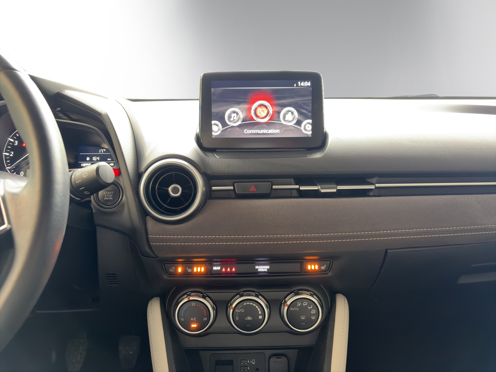 MAZDA 2 G 90 MHD Revolution-image-14