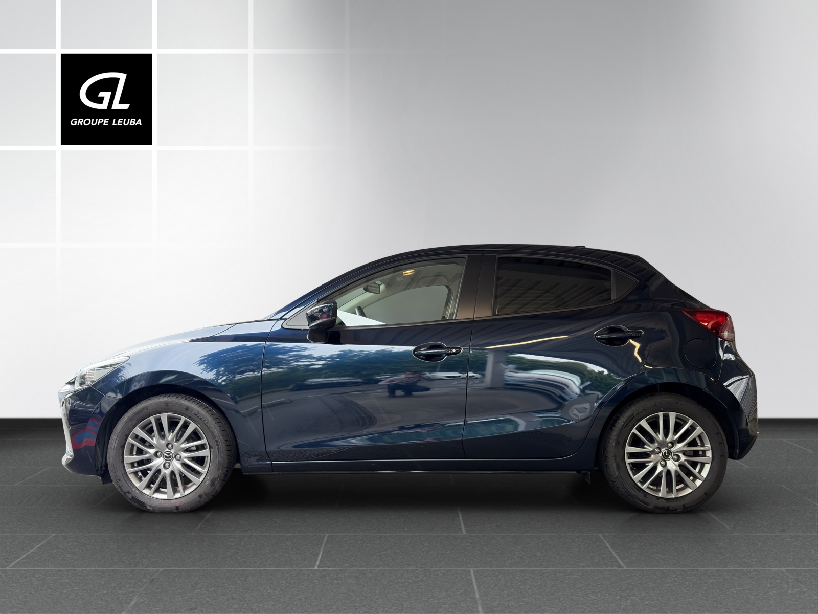 MAZDA 2 G 90 MHD Revolution-showroom-element-2