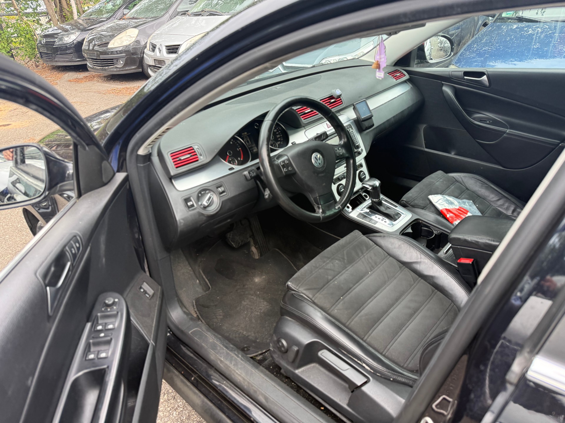 VW Passat Variant 2.0 TDI Comfortline DSG-image-9