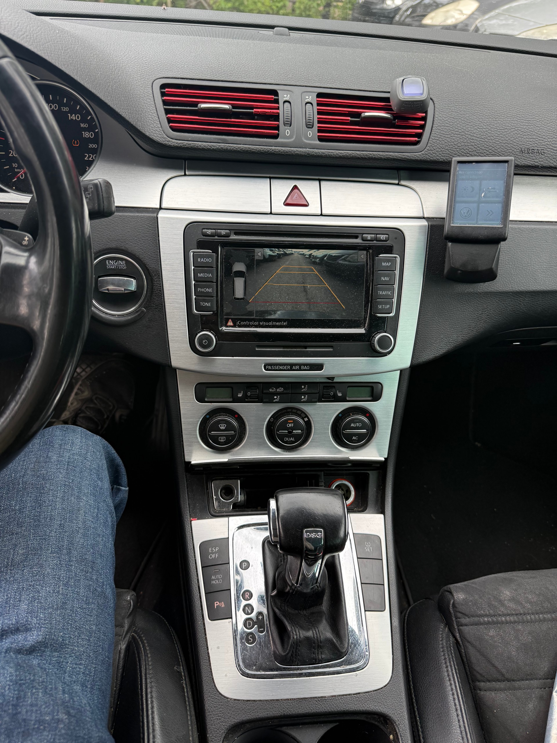 VW Passat Variant 2.0 TDI Comfortline DSG-image-11