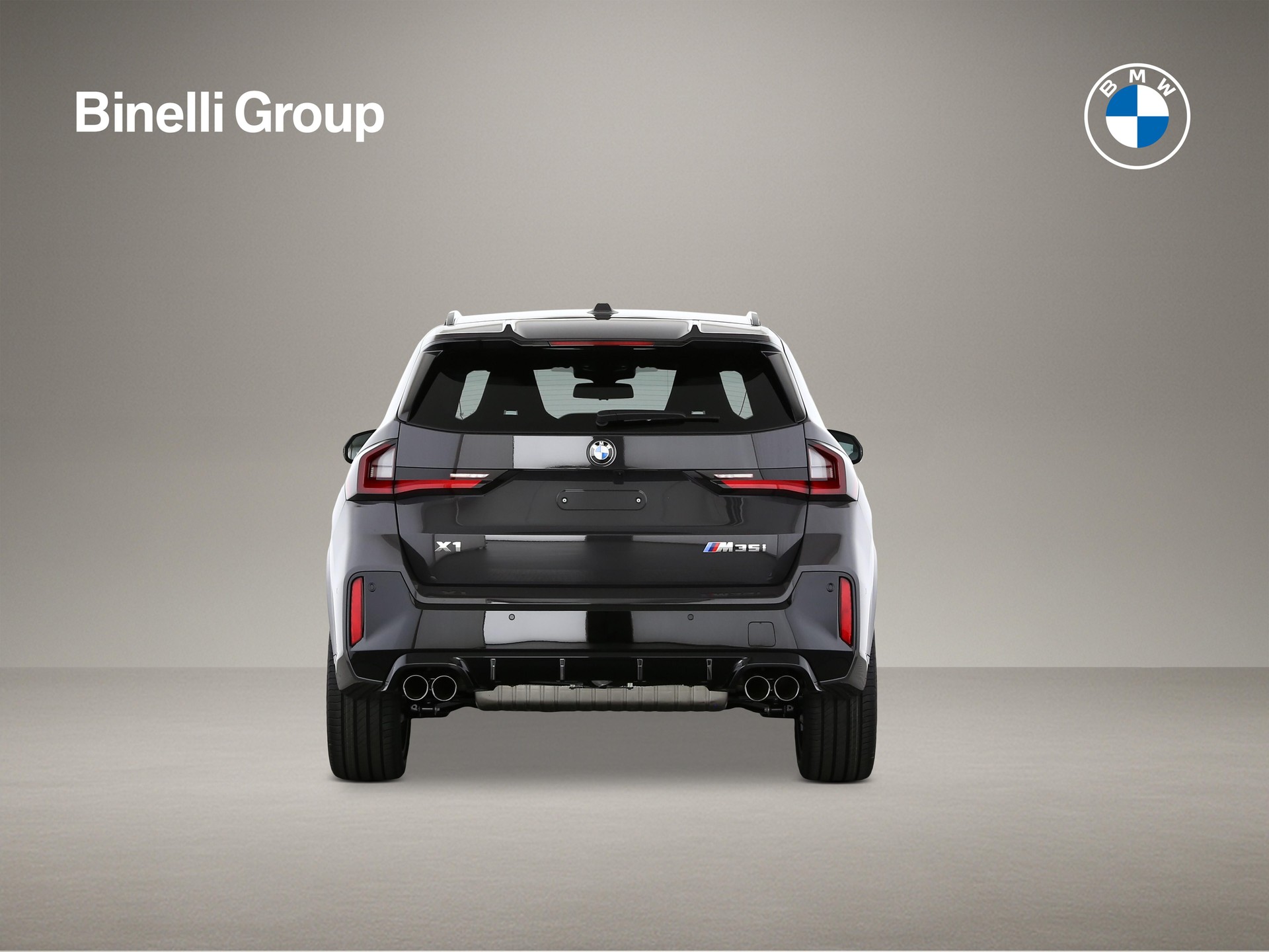 BMW X1 M35i-showroom-element-3