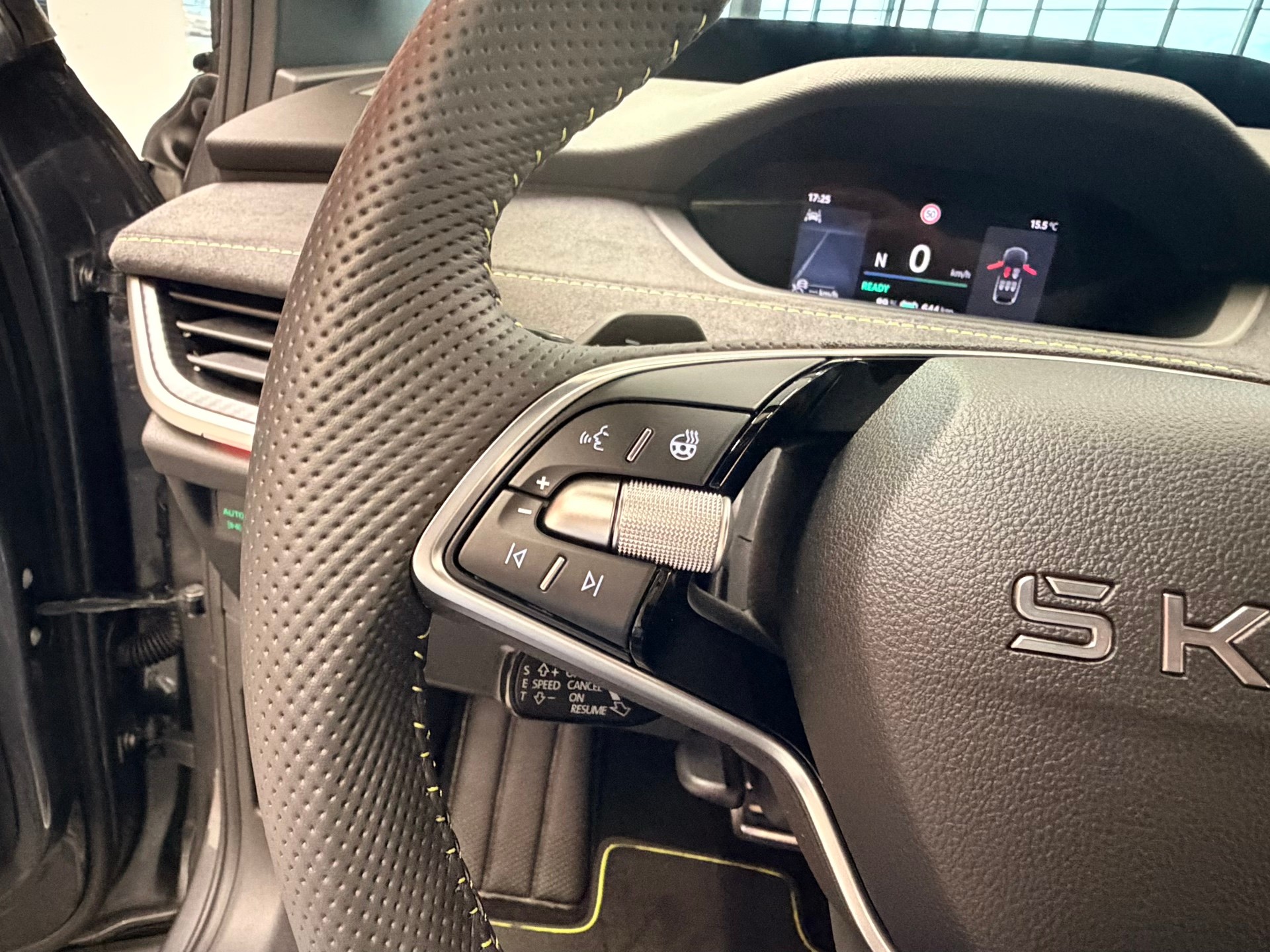 SKODA Elroq RS 4x4-image-27