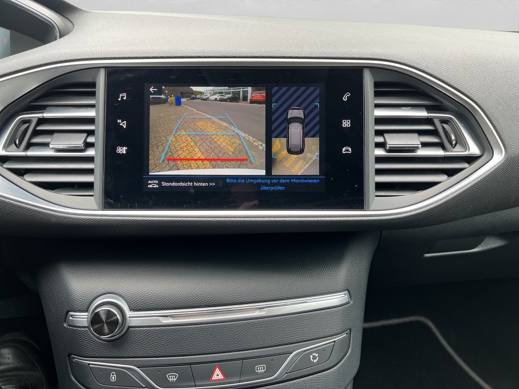 PEUGEOT 308 SW 1.5 BlueHDI Allure EAT8-image-13
