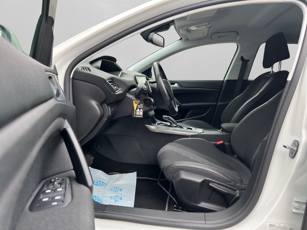 PEUGEOT 308 SW 1.5 BlueHDI Allure EAT8-image-8