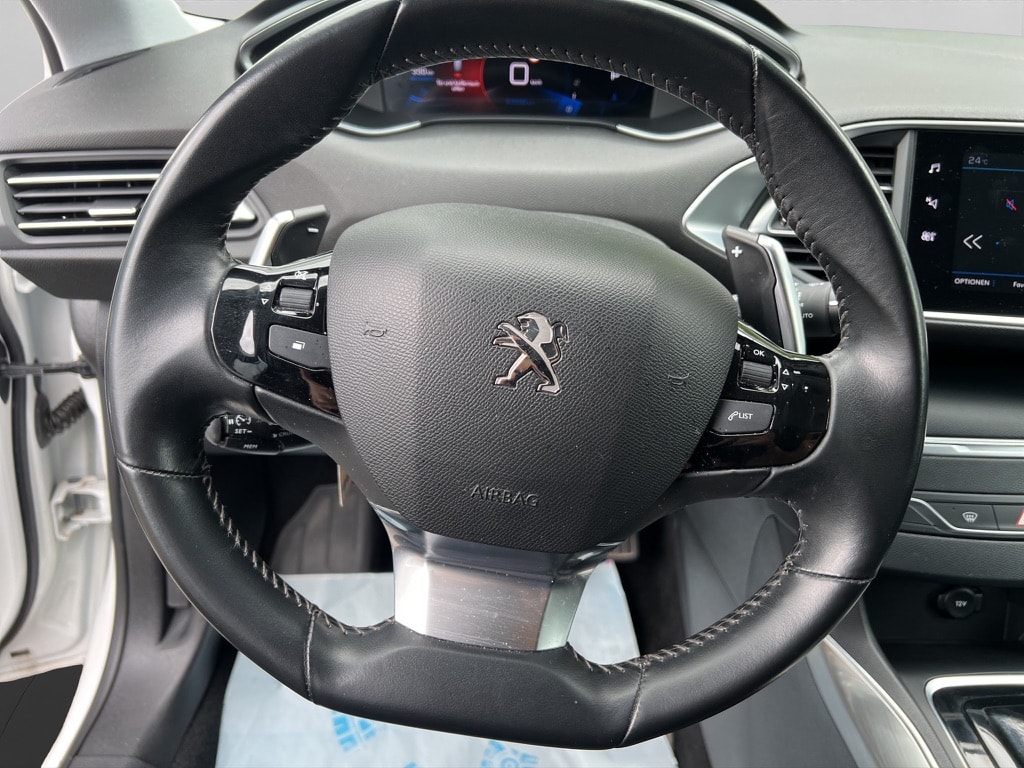 PEUGEOT 308 SW 1.5 BlueHDI Allure EAT8-image-12