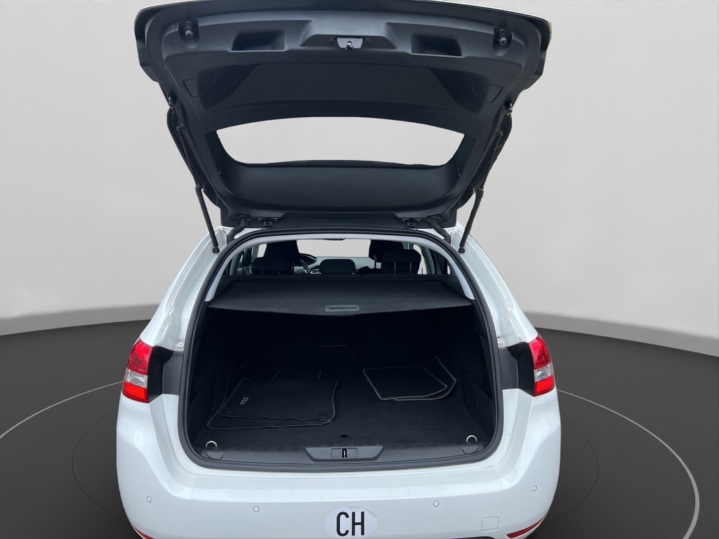PEUGEOT 308 SW 1.5 BlueHDI Allure EAT8-image-15