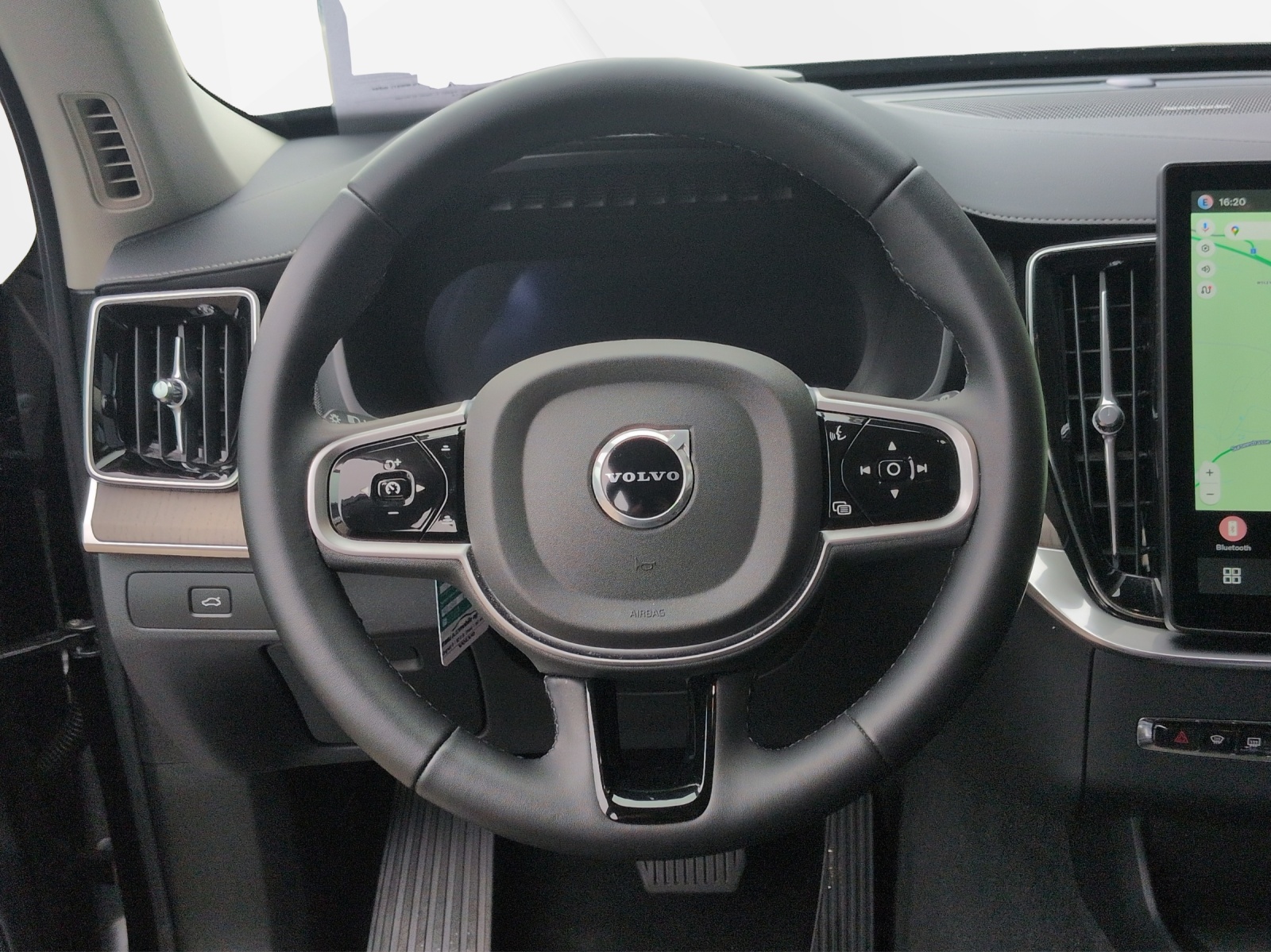 VOLVO XC90 2.0 B5 MH Plus Bright AWD-image-11