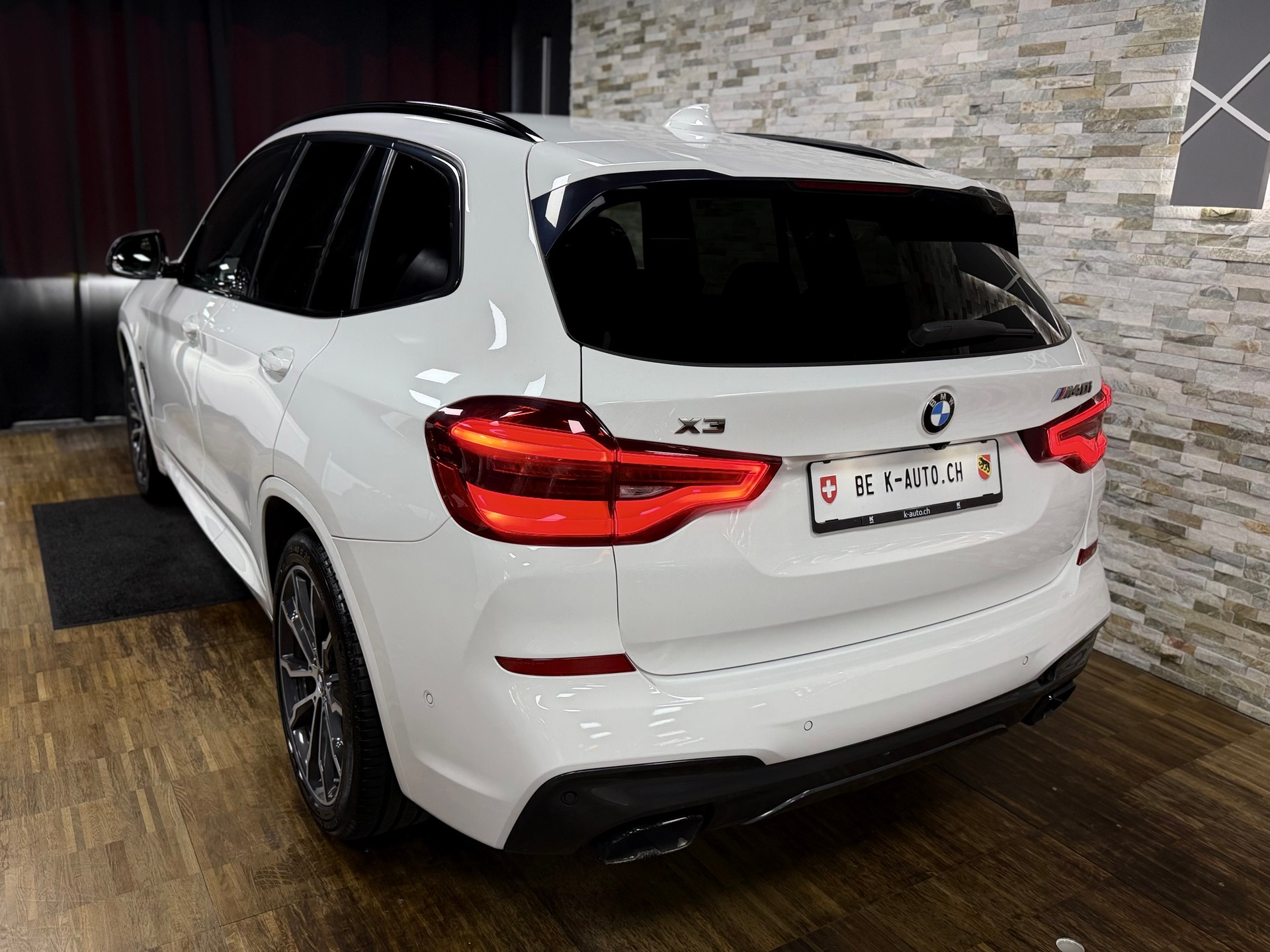 BMW X3 xDrive M40i Steptronic-showroom-element-2