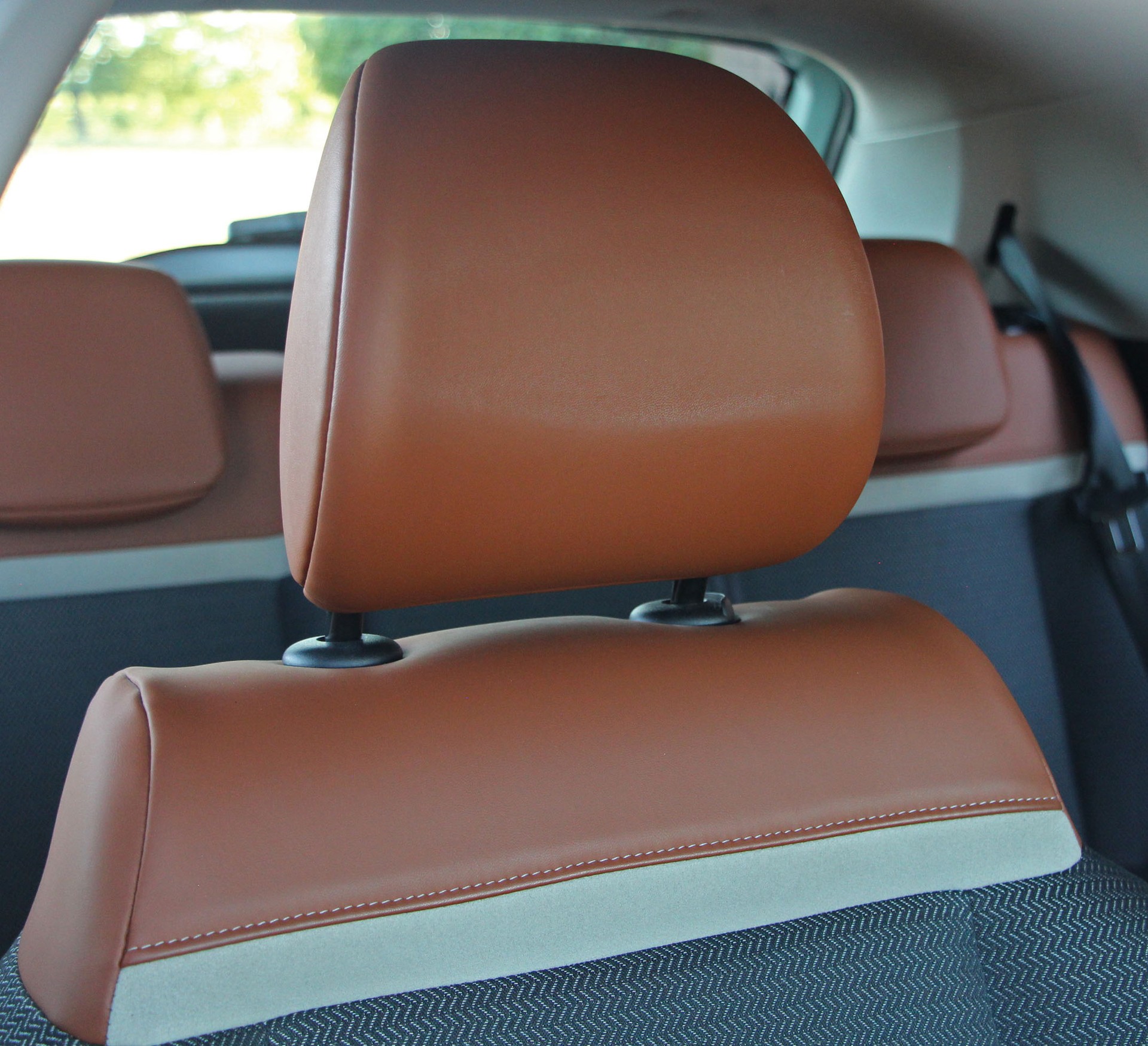 CITROEN C3 1.2i PureTech Shine EAT-image-12