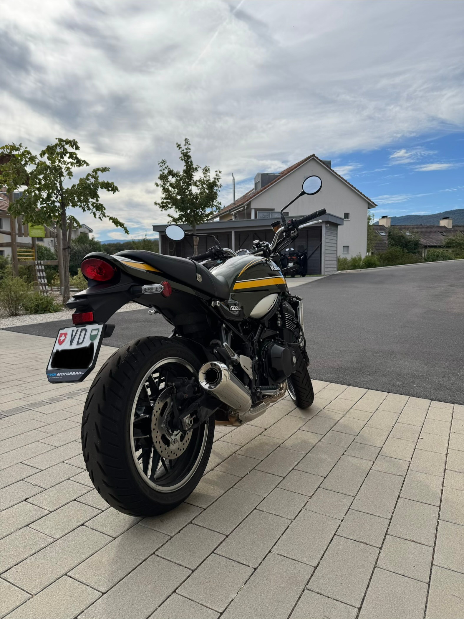 KAWASAKI Z 900 RS-image-9