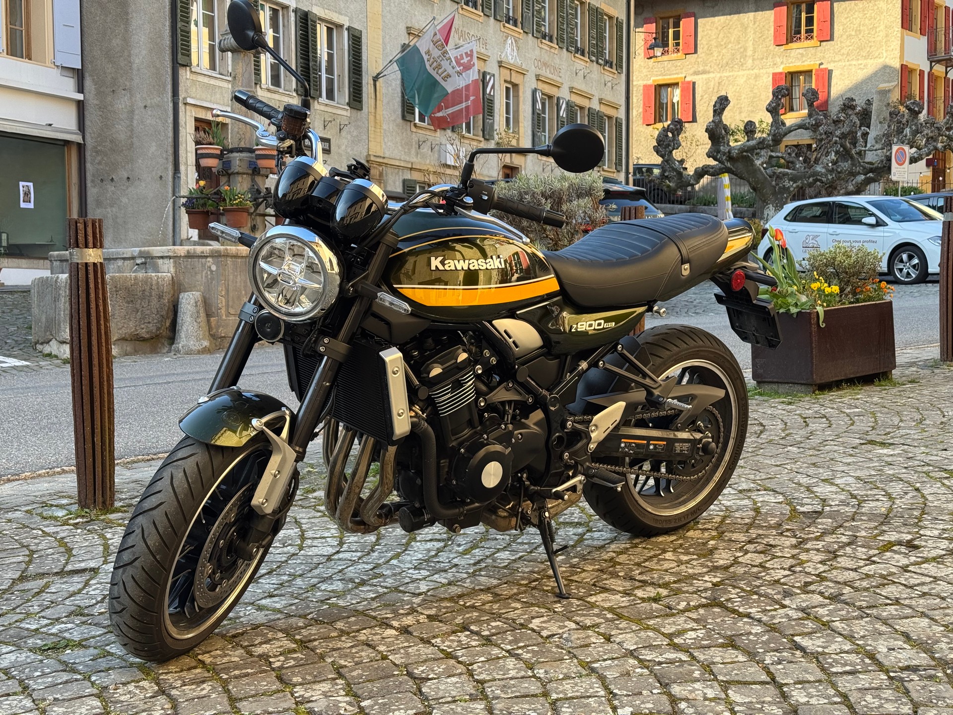 KAWASAKI Z 900 RS-image-0